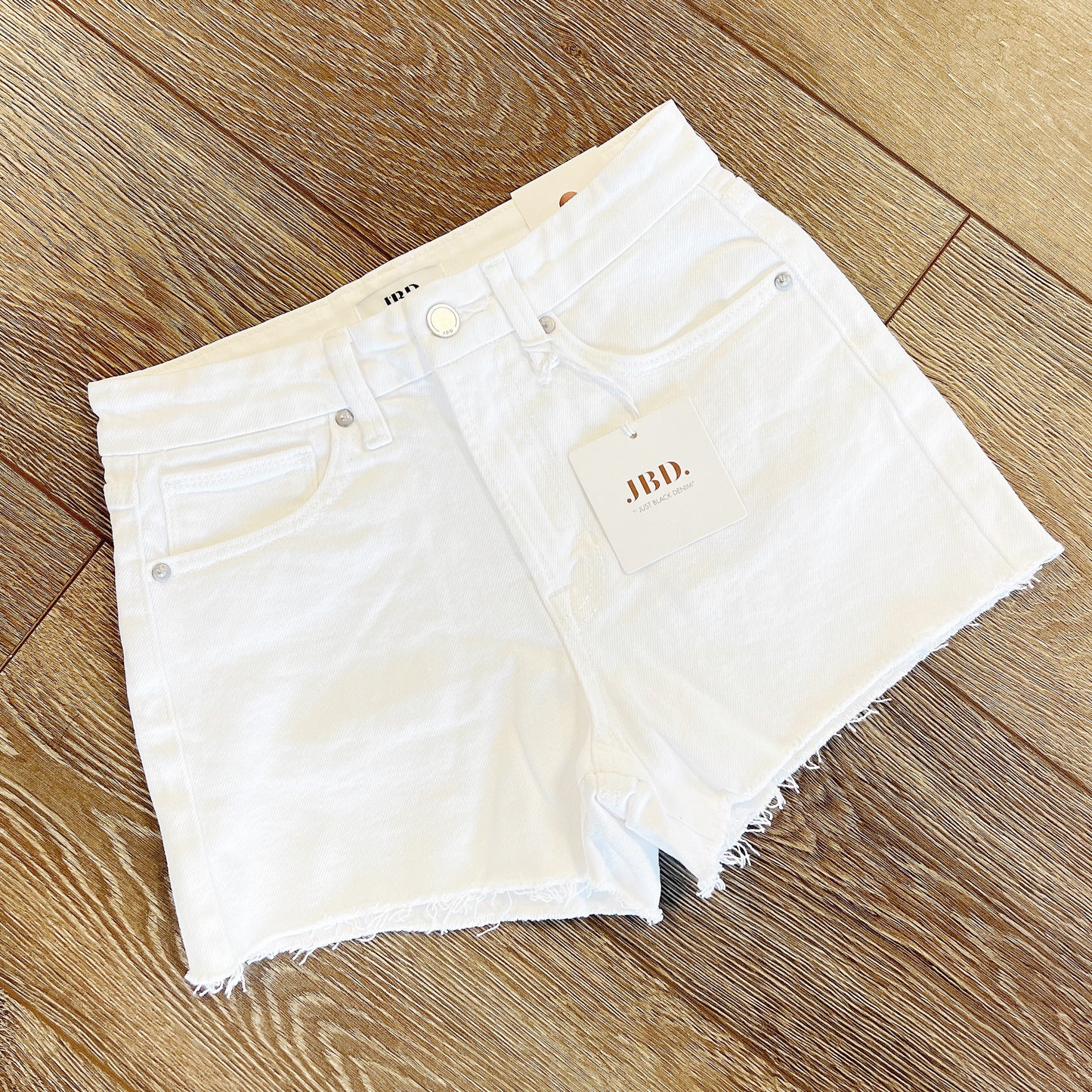 Comfort Stretch Weekend Shorts