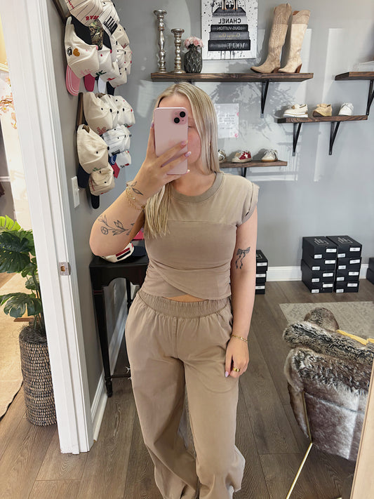 The Luna Top Set