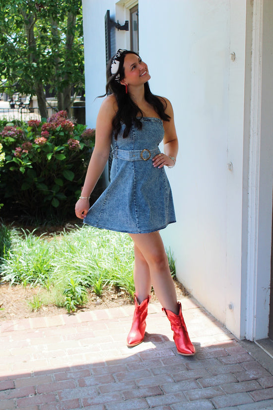 Load image into Gallery viewer, Raw Edge Self Belted Strapless Denim Dress
