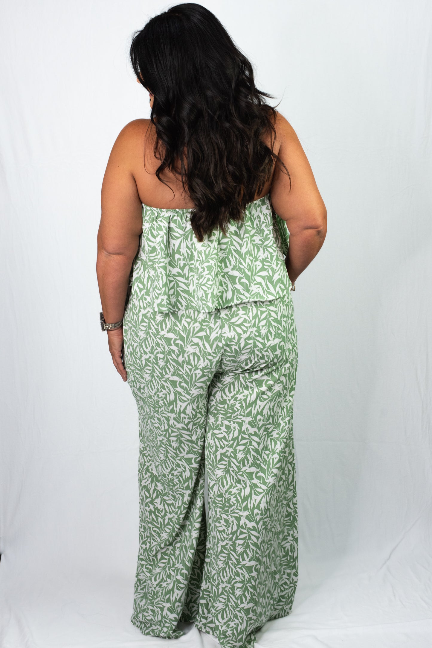 Load image into Gallery viewer, Hailey &amp;amp; Co Green and White Print Strapless Jumpsuit
