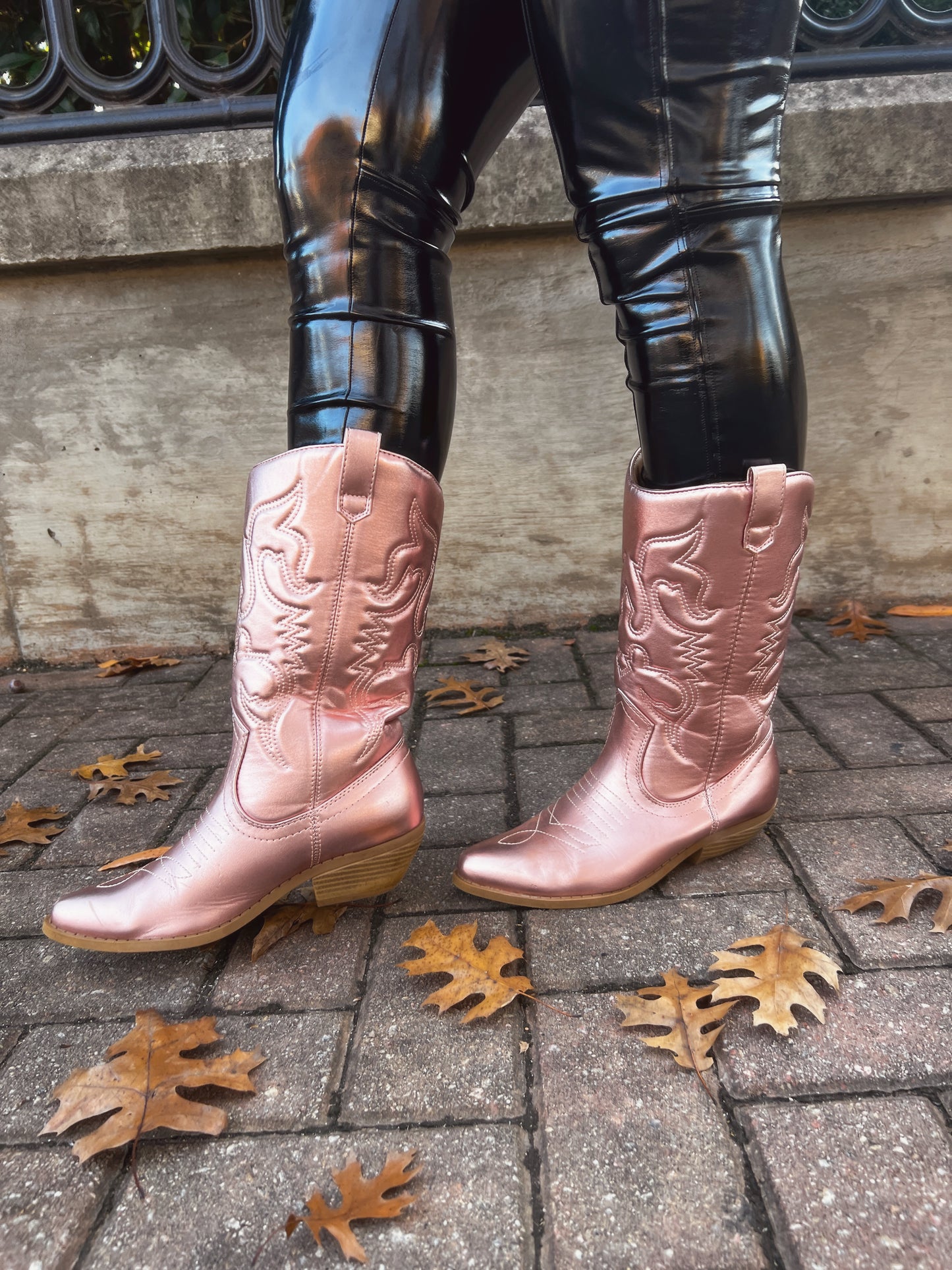 Reno Metallic Pink Boots